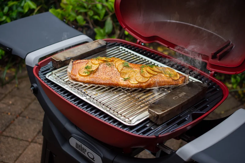 Weber Q and Family Q Smoker Box Set Q2X00N/Q3X00N