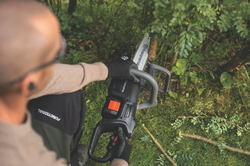 Husqvarna ASPIRE C15x Chainsaw, Kit