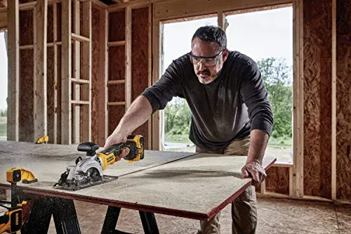 DEWALT ATOMIC 20V MAX* Circular Saw, 4-1/2-Inch, Tool Only (DCS571B)