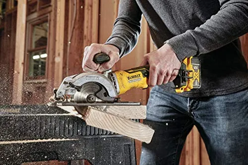 DEWALT ATOMIC 20V MAX* Circular Saw, 4-1/2-Inch, Tool Only (DCS571B)