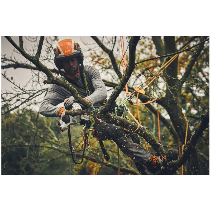 Mini-tronçonneuse à batterie AS System STIHL GTA 40 SET