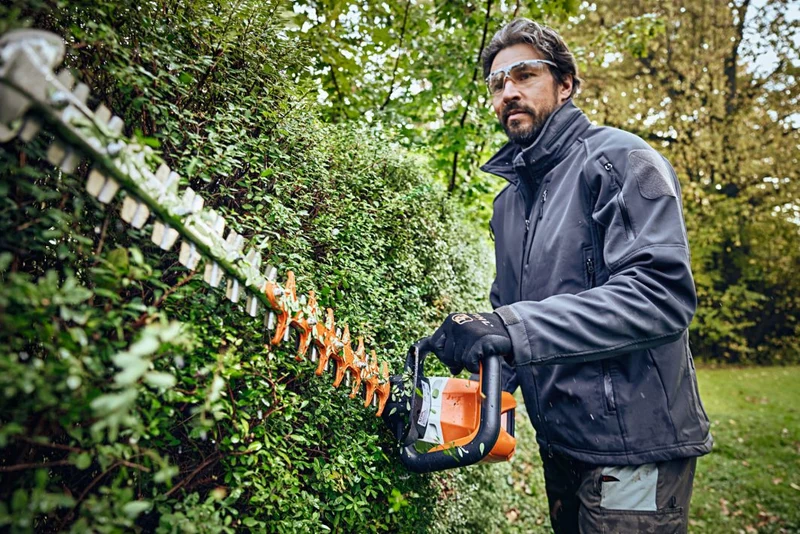 Taille haie STIHL HSA 100