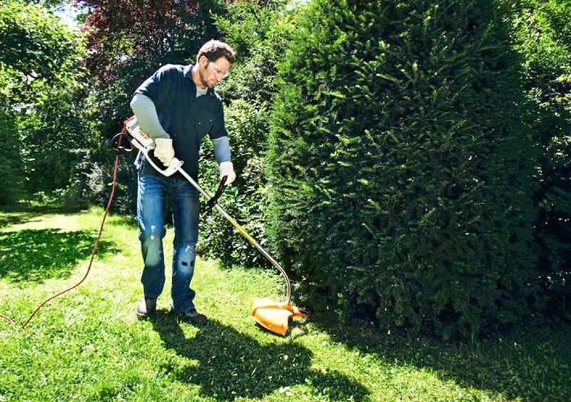 Débroussailleuse STIHL FSE 81
