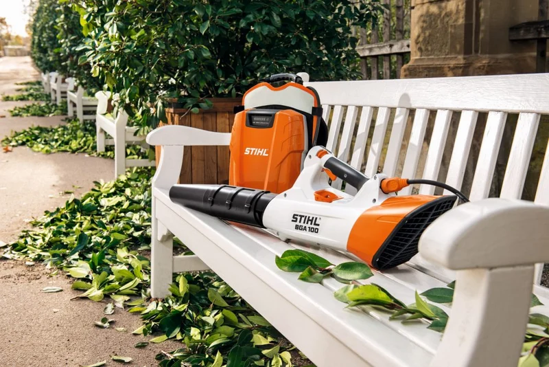 Souffleur STIHL BGA 100