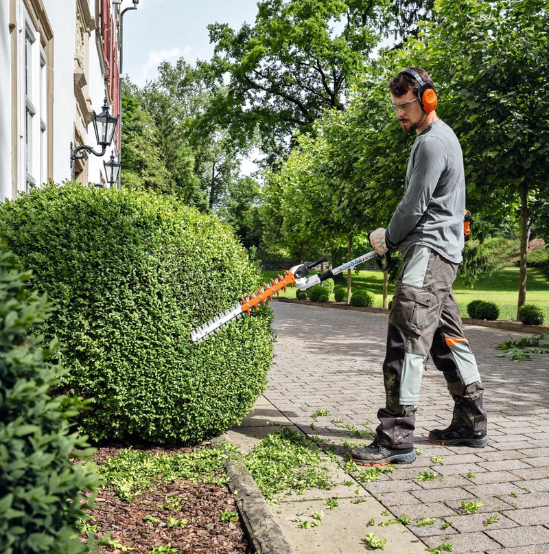 Taille-haie sur perche thermique Version courte STIHL HL 91 KC-E