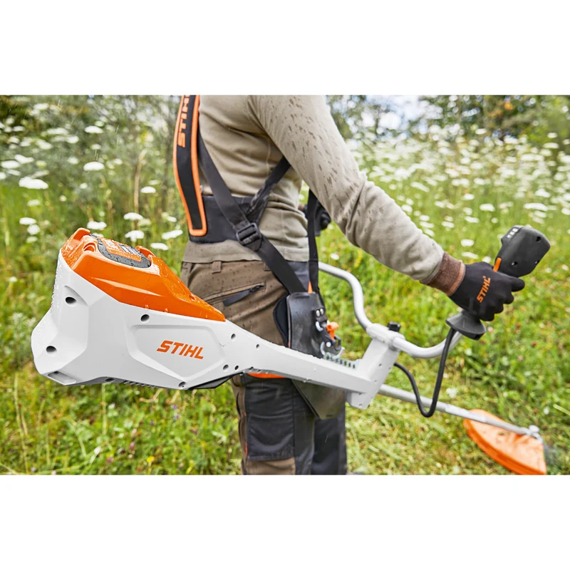 Débroussailleuse à batterie AP System STIHL FSA 135
