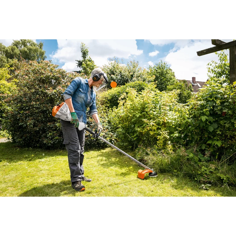 Débroussailleuse thermique STIHL FS 56