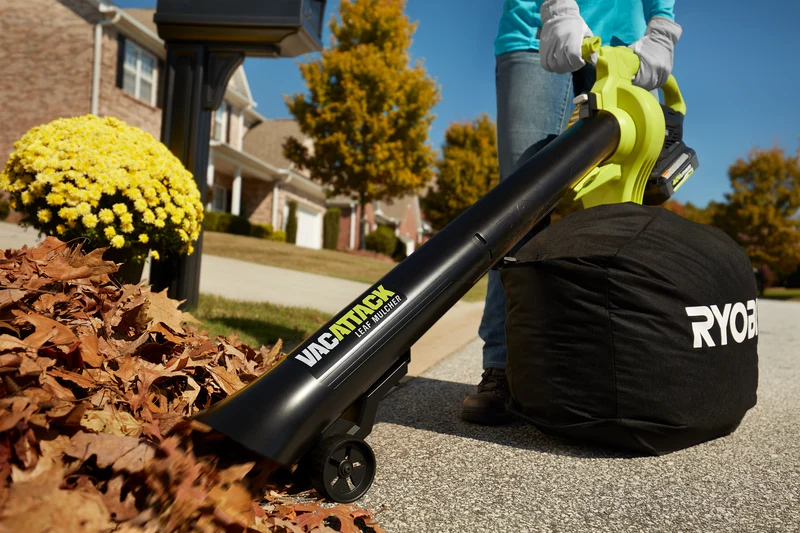40V VAC ATTACK Leaf Vacuum/Mulcher Kit