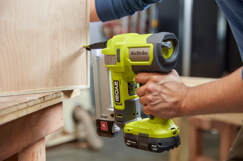 18V ONE+ AirStrike 18GA Narrow Crown Stapler Kit