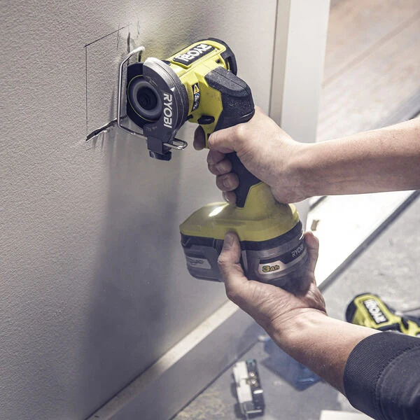 18V ONE+ HP Brushless Compact Cut-Off Tool Kit