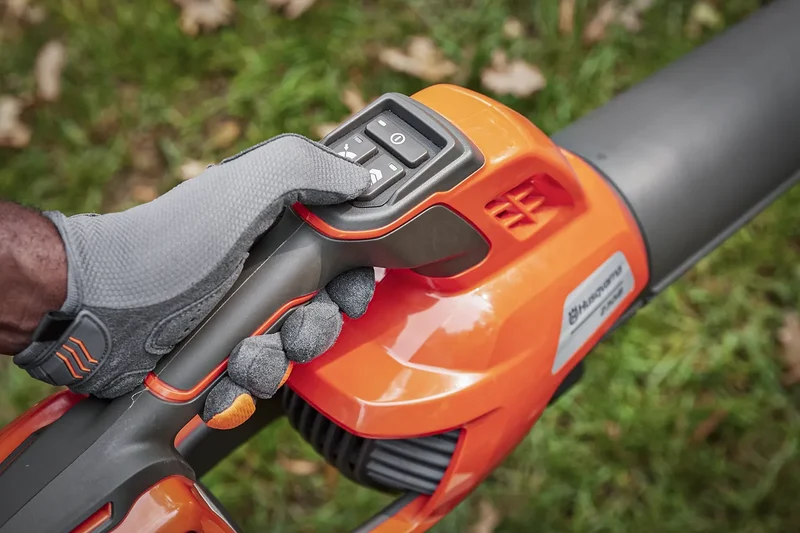 230iB Husqvarna Souffleur à batterie 36 V + batterie 4 Ah & chargeur