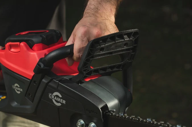 Tronçonneuse 2700W – 82V