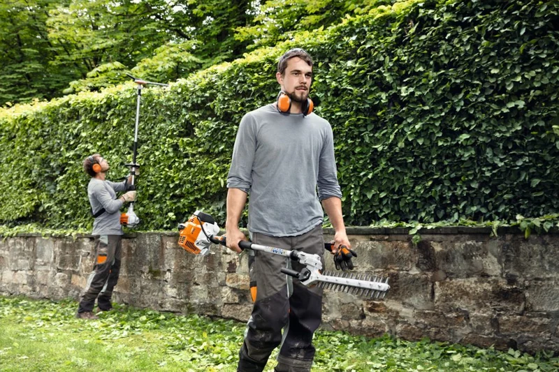 Taille-haie sur perche thermique STIHL HL 94 C-E