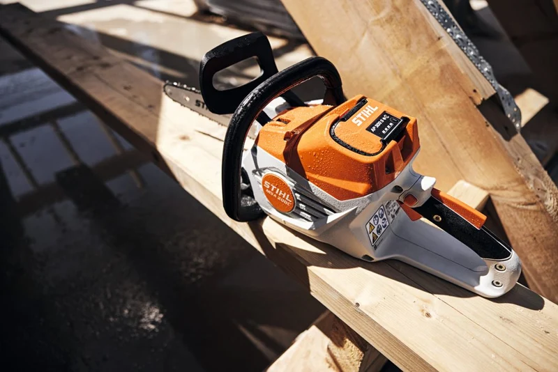 Tronçonneuse à batterie STIHL MSA 200 C-B