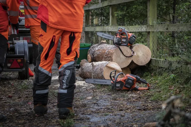 Tronçonneuse à batterie professionnelle - HUSQVARNA 540iXP-40SN