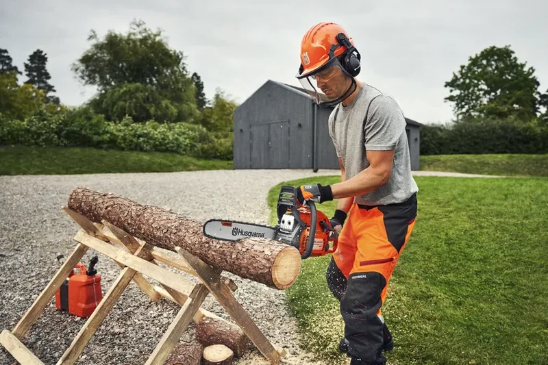 Tronçonneuse 445 II - HUSQVARNA
